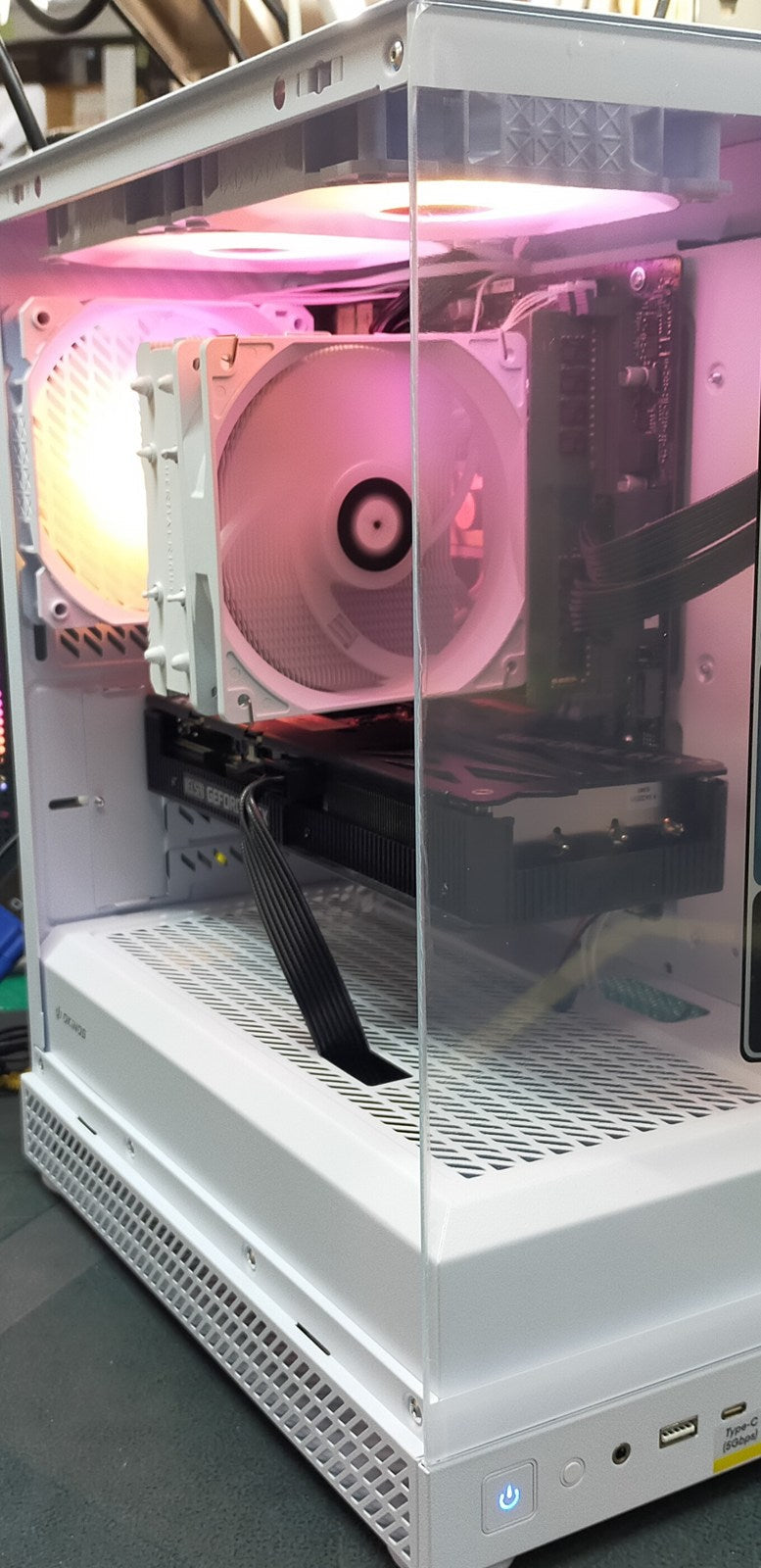 整備済み品 G-StormR RTX 3060 12G × Core i7 第9世代 白いピラーレスケース