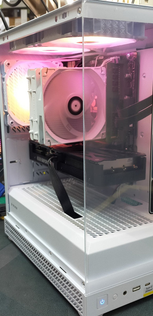 整備済み品 G-StormR RTX 3060 12G × Core i7 第9世代 白いピラーレスケース